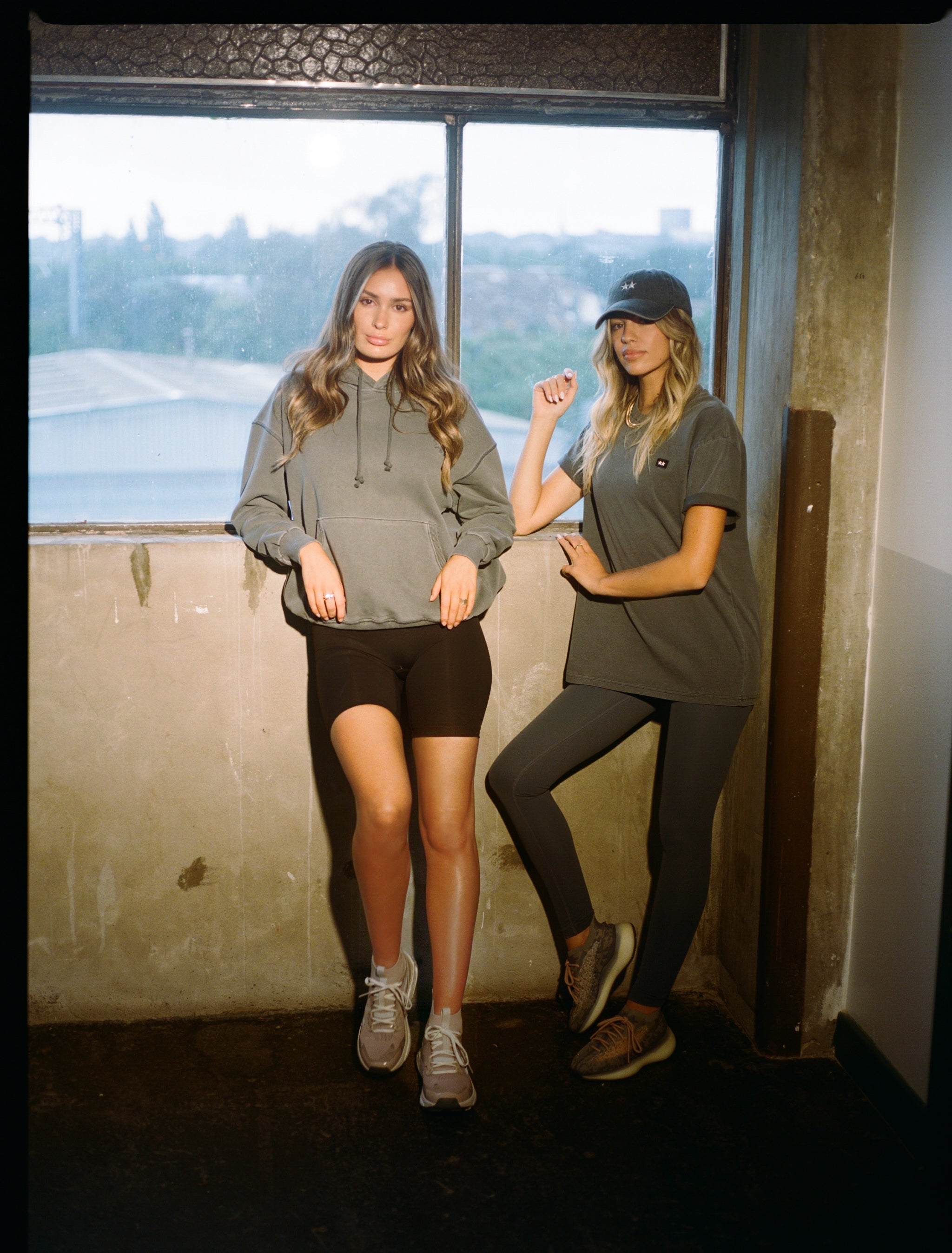 Stockbury Hoodie / Washed Blue