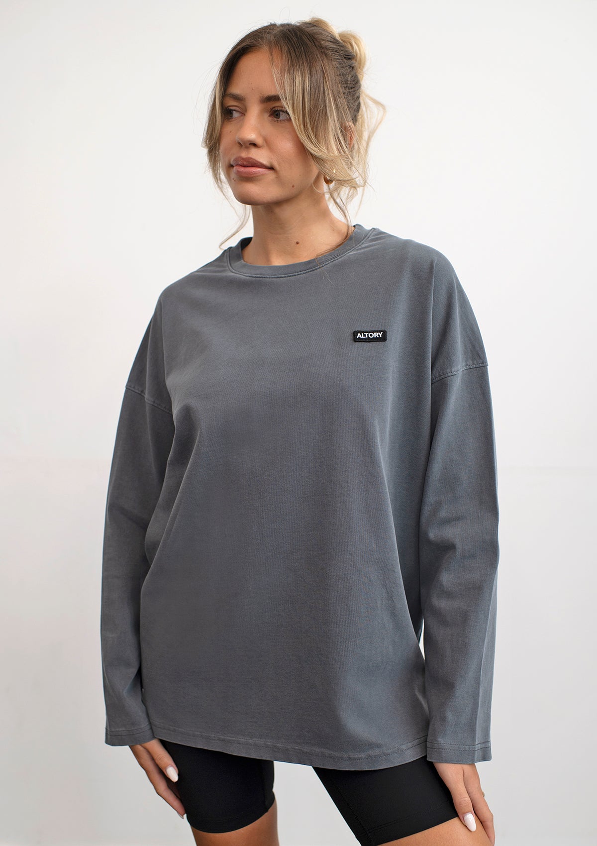 Joey Long Sleeve Tee / Washed Blue