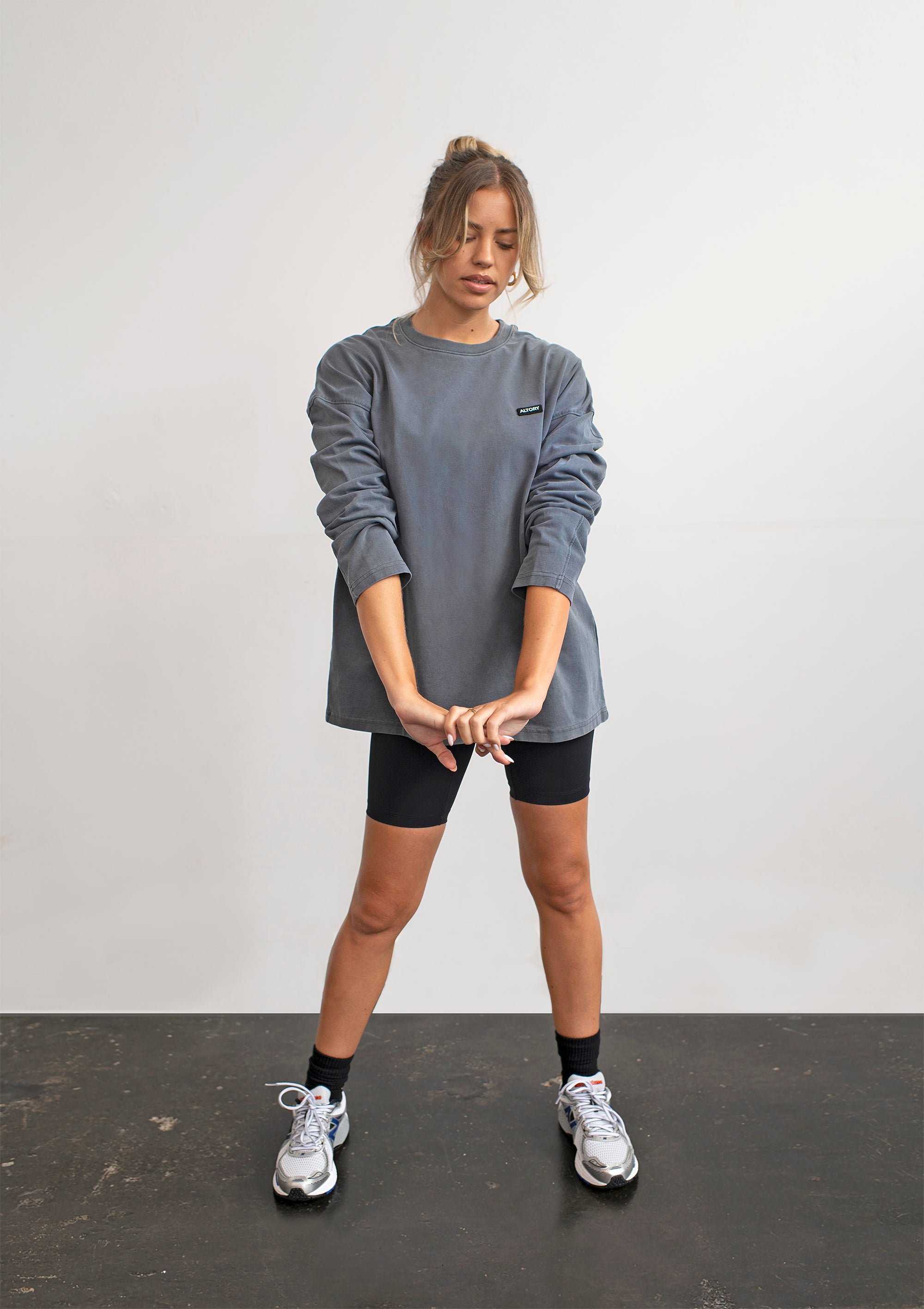 Joey Long Sleeve Tee / Washed Blue
