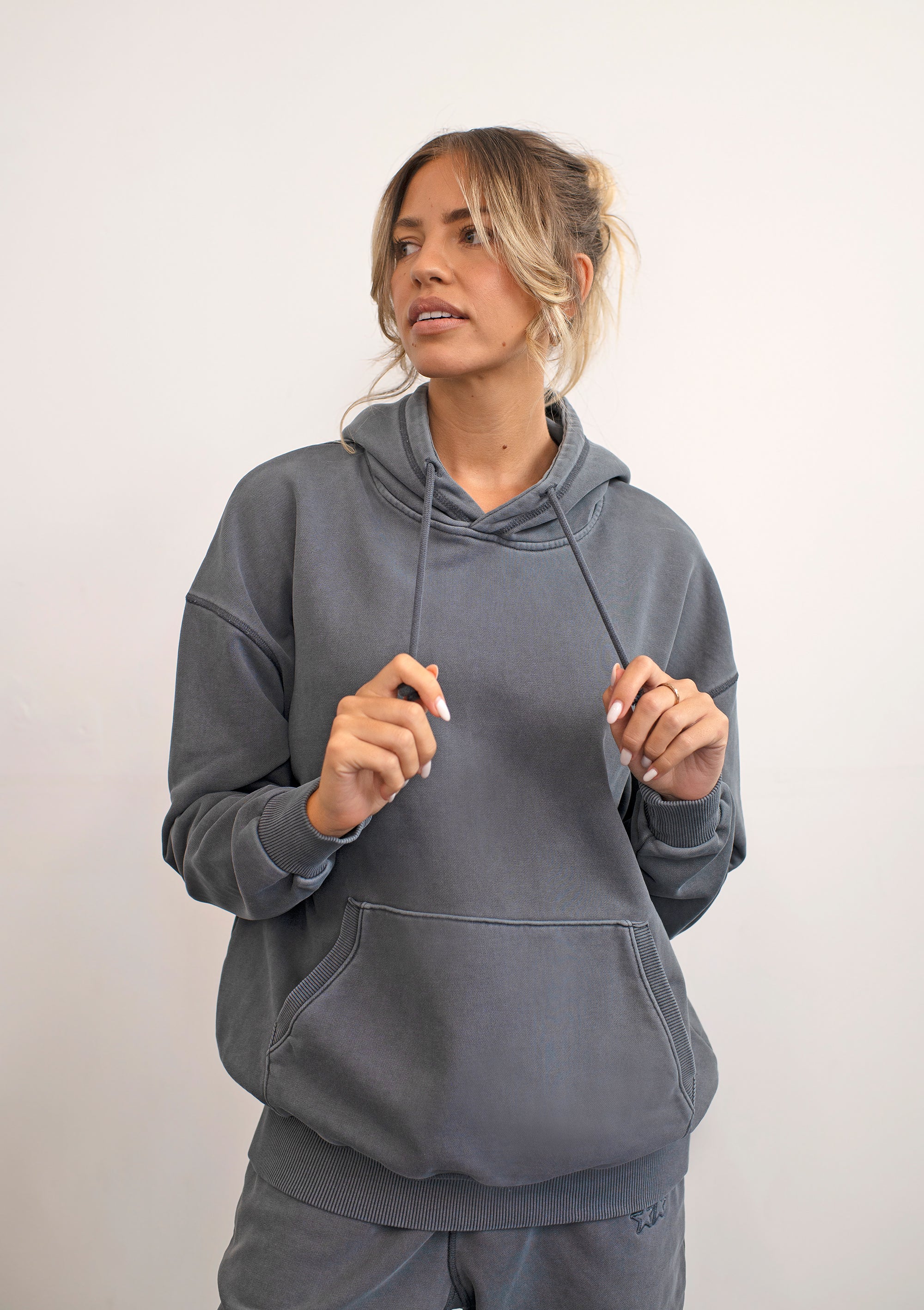 Stockbury Hoodie / Washed Blue