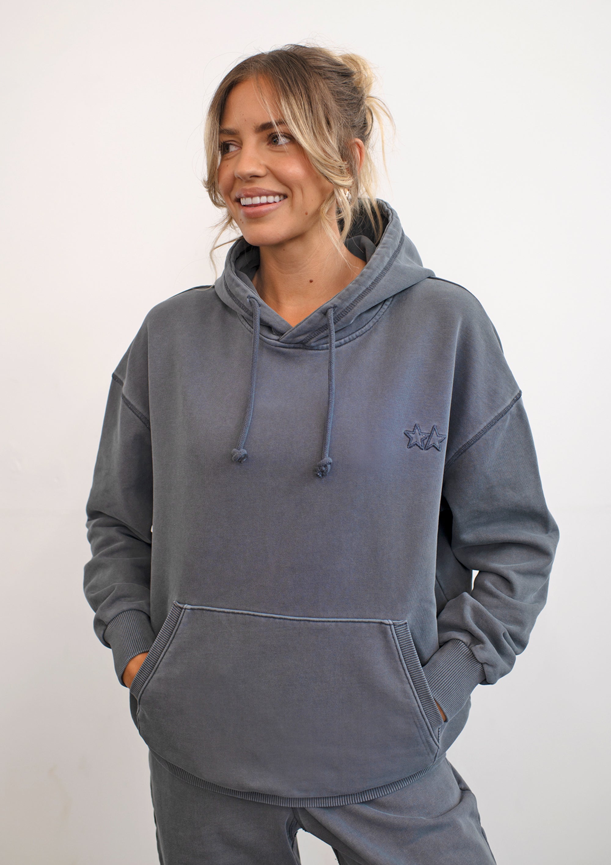 Stockbury Hoodie / Washed Blue